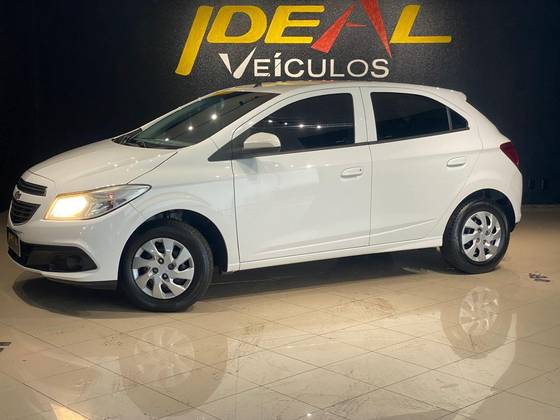 CHEVROLET ONIX 1.0 MPFI LT 8V FLEX 4P MANUAL CHEVROLET ONIX 1.0 MPFI LT 8V FLEX 4P MANUAL